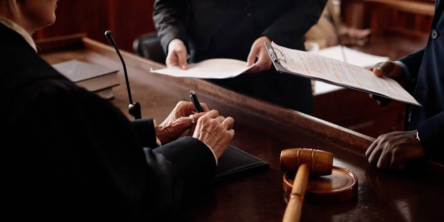 La excusa absolutoria por parentesco en los delitos patrimoniales